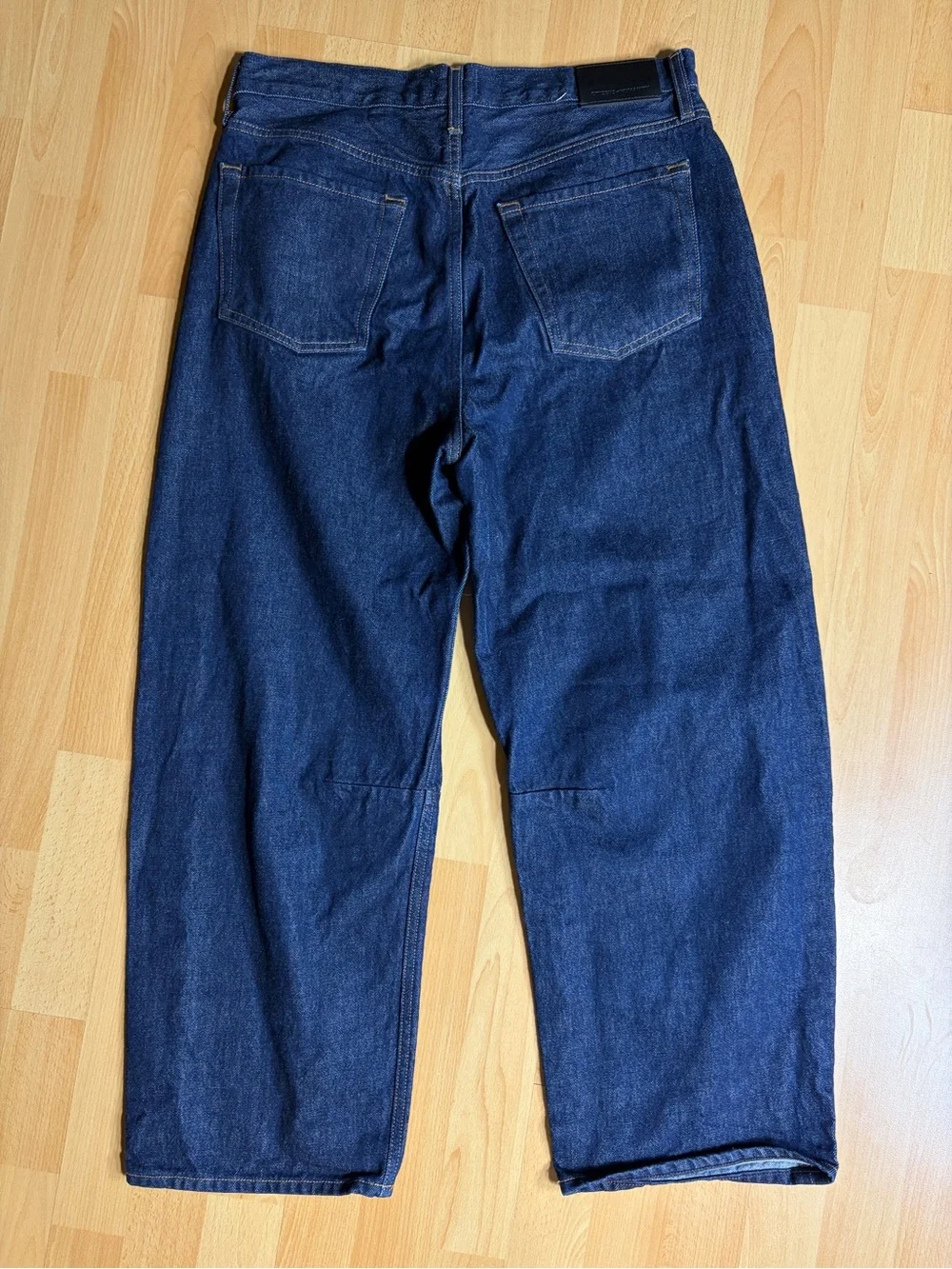 Citizens Of Humanity Miro Barrel Leg Jean in Amherst Dark Wash 30